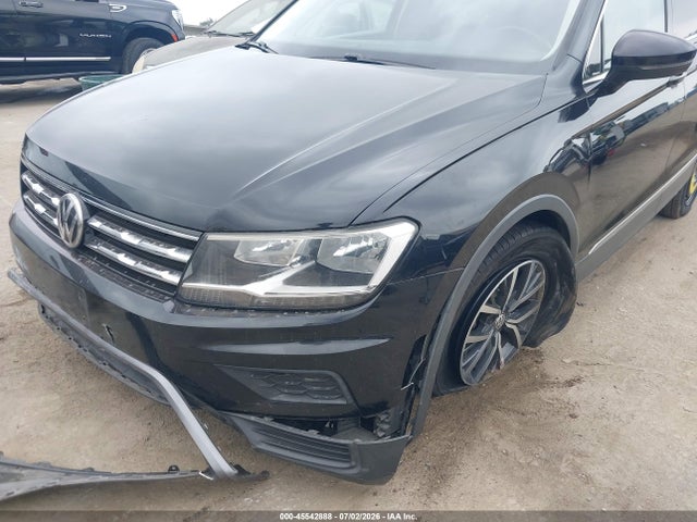 3VV3B7AXXLM046434 Volkswagen Tiguan 2.0t Se/2.0t Se R-line Black/2.0t Sel