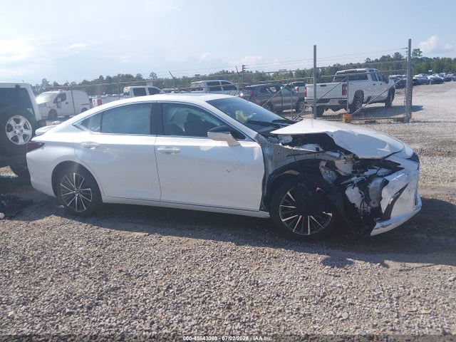 Lexus ES 300H 2023 58ADA1C15PU036430 Image 14