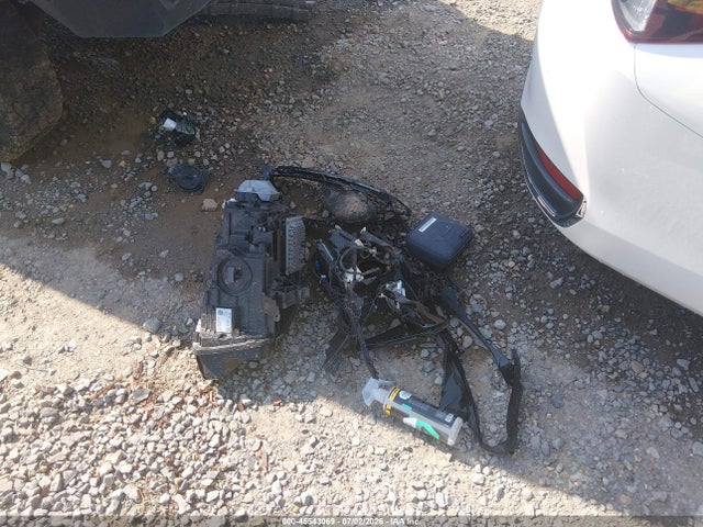 Lexus ES 300H 2023 58ADA1C15PU036430 Image 12