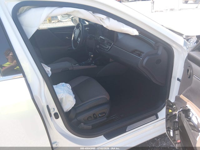 Lexus ES 300H 2023 58ADA1C15PU036430 Image 5