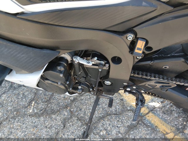 2017 Suzuki Gsx-r750 მანქანა იყიდება აუქციონზე, vin: JS1GR7MA6H2101084, აუქციონის ნომერი: 45543090