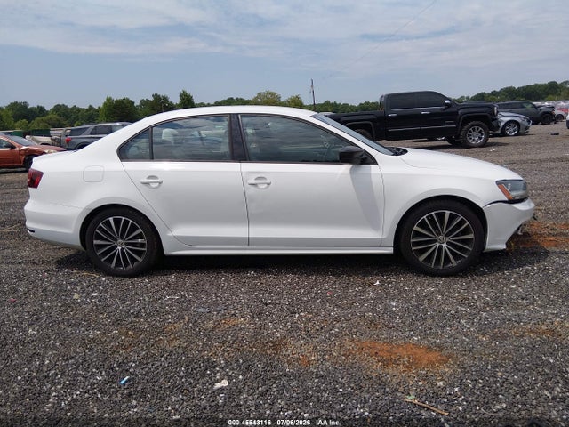 Продажа на аукционе авто 2017 Volkswagen Jetta 1.8t Sport, vin: 3VWD17AJ2HM313331, номер лота: 45543116