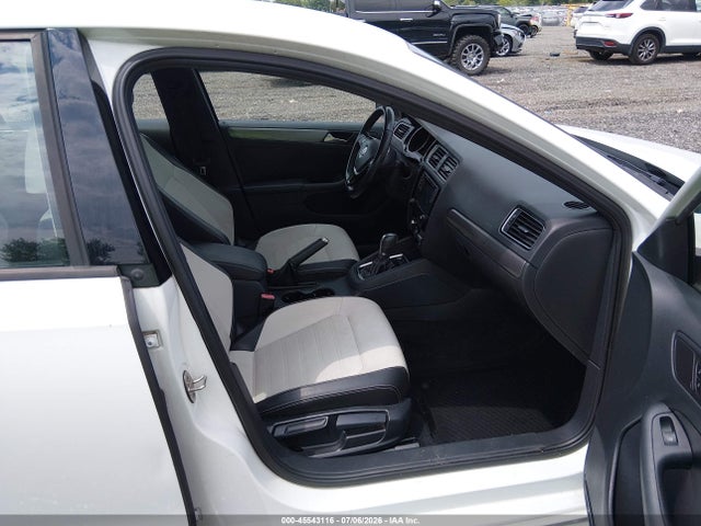 Продажа на аукционе авто 2017 Volkswagen Jetta 1.8t Sport, vin: 3VWD17AJ2HM313331, номер лота: 45543116