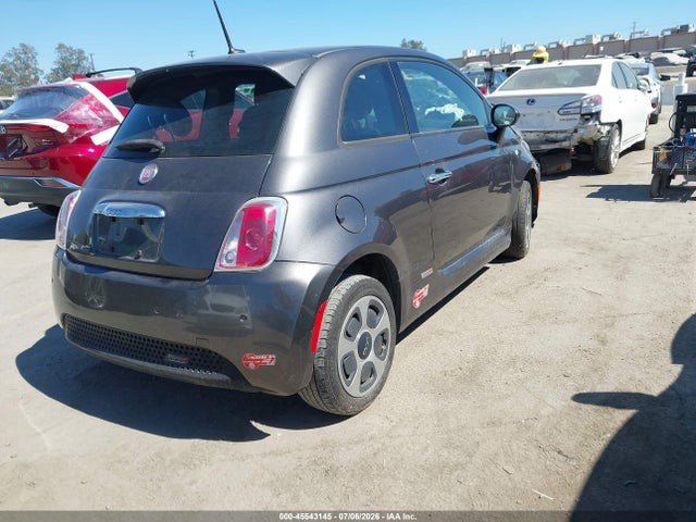 Fiat 500E BATTERY ELECTRIC 2014 3C3CFFGEXET175872 Image 4