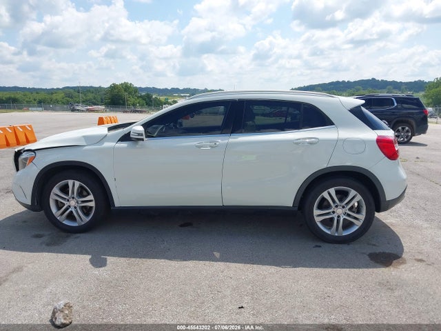 45543202 :رقم المزاد ، WDCTG4EB6HJ357337 vin ، 2017 Mercedes-benz Gla 250 مزاد بيع