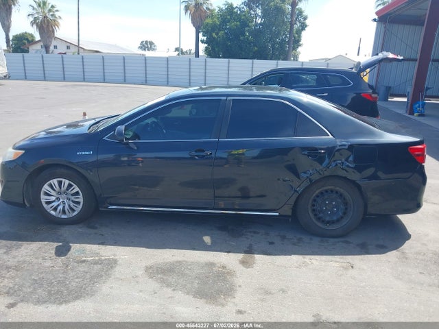 4T1BD1FK2EU099654 Toyota Camry Hybrid Le