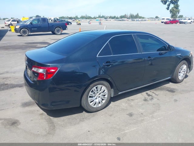 4T1BD1FK2EU099654 Toyota Camry Hybrid Le