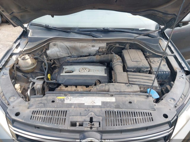 Продажа на аукционе авто 2015 Volkswagen Tiguan Se, vin: WVGAV7AX5FW569275, номер лота: 45543258