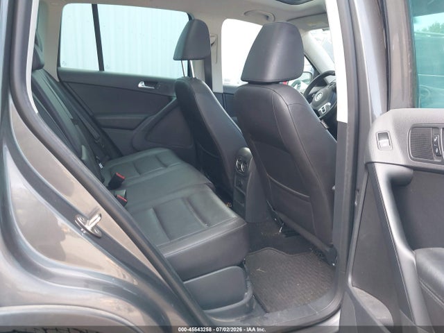Продажа на аукционе авто 2015 Volkswagen Tiguan Se, vin: WVGAV7AX5FW569275, номер лота: 45543258