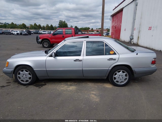 Продажа на аукционе авто 1995 Mercedes-benz E 320 Base/320 Special, vin: WDBEA32E7SC240952, номер лота: 45543270