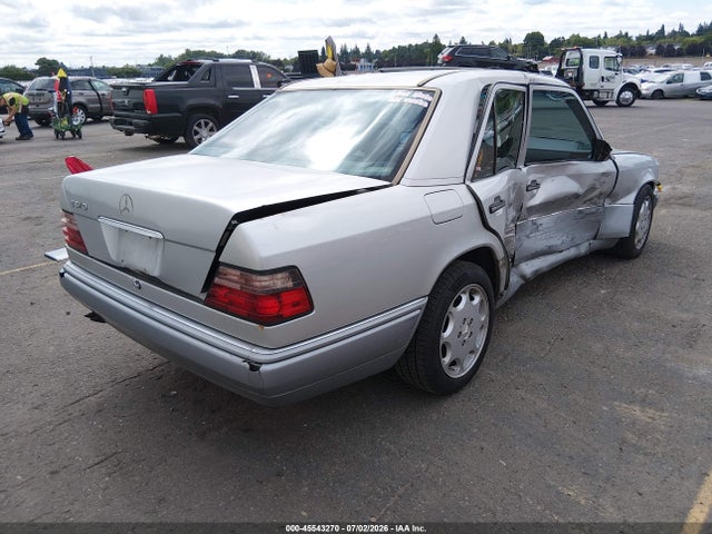 Продажа на аукционе авто 1995 Mercedes-benz E 320 Base/320 Special, vin: WDBEA32E7SC240952, номер лота: 45543270