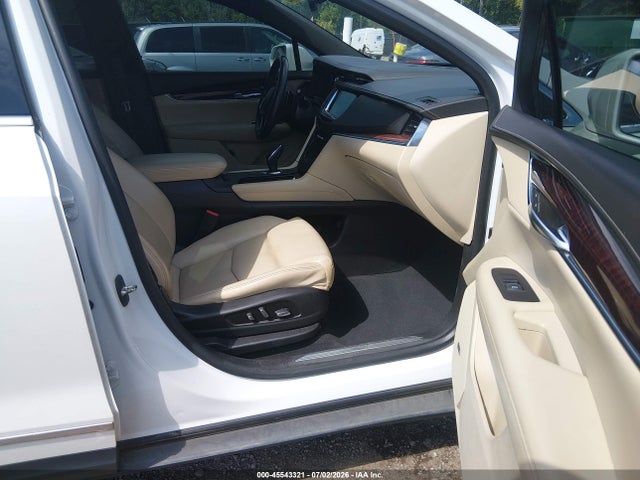 45543321 :رقم المزاد ، 1GYKNCRS6HZ139387 vin ، 2017 Cadillac Xt5 Premium Luxury مزاد بيع