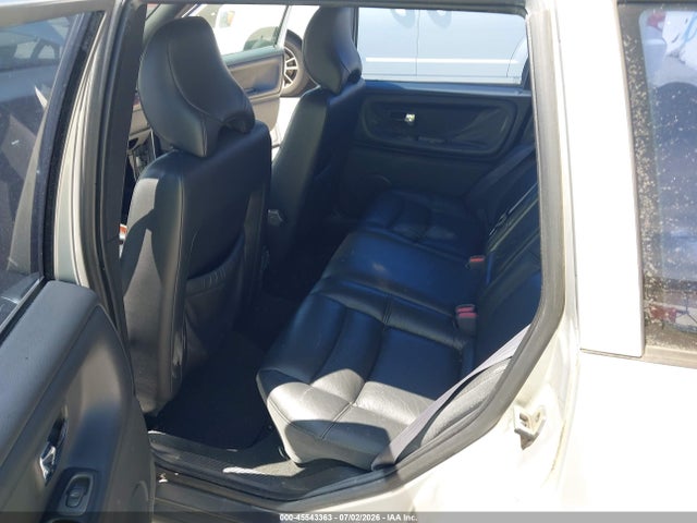 Продажа на аукционе авто 2000 Volvo V70 Xc/xc Se, vin: YV1LZ56D6Y2666350, номер лота: 45543363