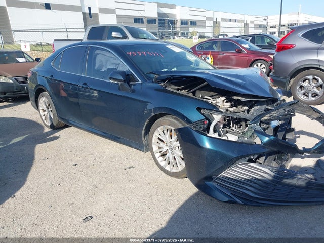 2020 Toyota Camry Xle მანქანა იყიდება აუქციონზე, vin: 4T1F11AK2LU878745, აუქციონის ნომერი: 45543371
