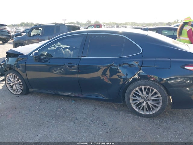 2020 Toyota Camry Xle მანქანა იყიდება აუქციონზე, vin: 4T1F11AK2LU878745, აუქციონის ნომერი: 45543371