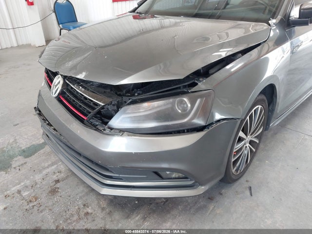 2016 Volkswagen Jetta 1.8t Sport მანქანა იყიდება აუქციონზე, vin: 3VWD17AJXGM330506, აუქციონის ნომერი: 45543374