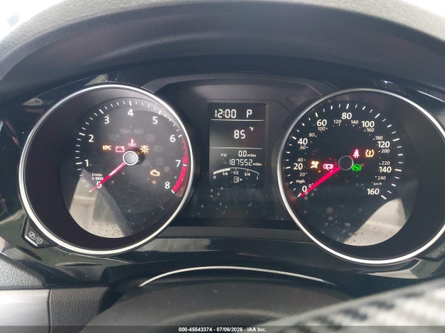 2016 Volkswagen Jetta 1.8t Sport მანქანა იყიდება აუქციონზე, vin: 3VWD17AJXGM330506, აუქციონის ნომერი: 45543374