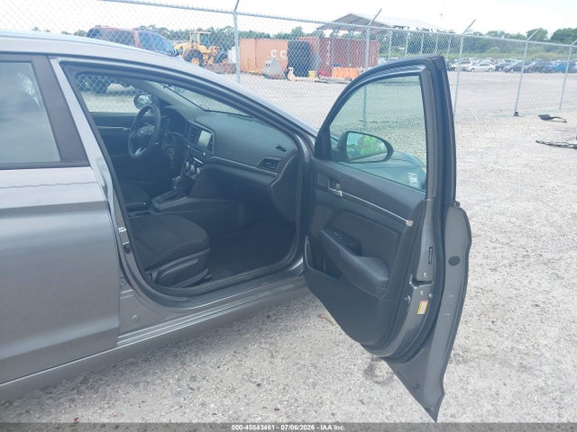 2019 Hyundai Elantra Sel მანქანა იყიდება აუქციონზე, vin: 5NPD84LF4KH465372, აუქციონის ნომერი: 45543461