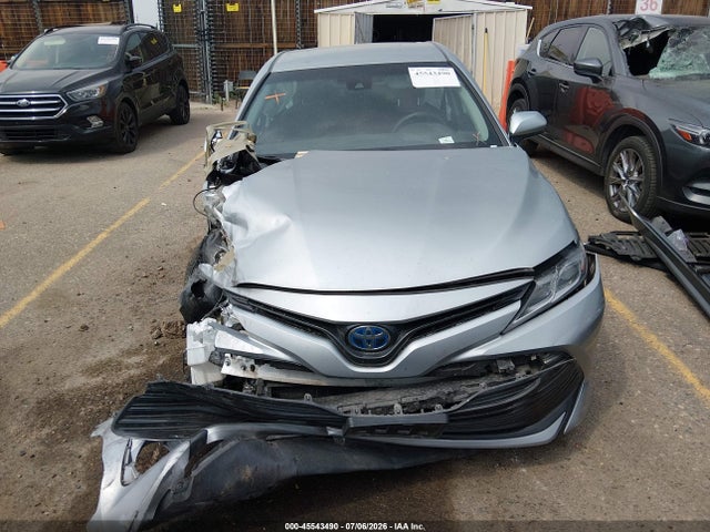 45543490 :رقم المزاد ، 4T1C31AK2LU519859 vin ، 2020 Toyota Camry Le Hybrid مزاد بيع