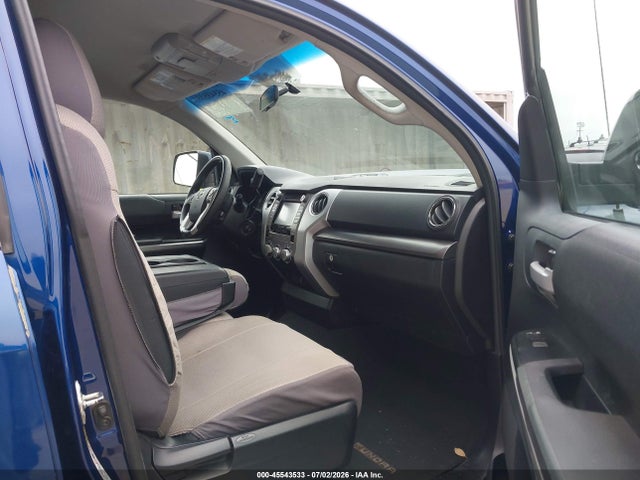 5TFEY5F15FX188736 Toyota Tundra Sr5 5.7l V8