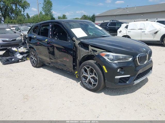 45543541 :رقم المزاد ، WBXHT3Z33H4A53570 vin ، 2017 Bmw X1 Xdrive28i مزاد بيع