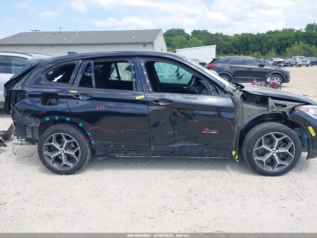 2017 Bmw X1 Xdrive28i მანქანა იყიდება აუქციონზე, vin: WBXHT3Z33H4A53570, აუქციონის ნომერი: 45543541