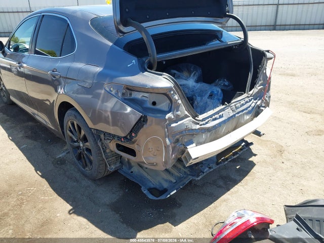 Aukcja sprzedaży 2018 Toyota Camry Le, vin: 4T1B11HK8JU151711, numer aukcji: 45543576