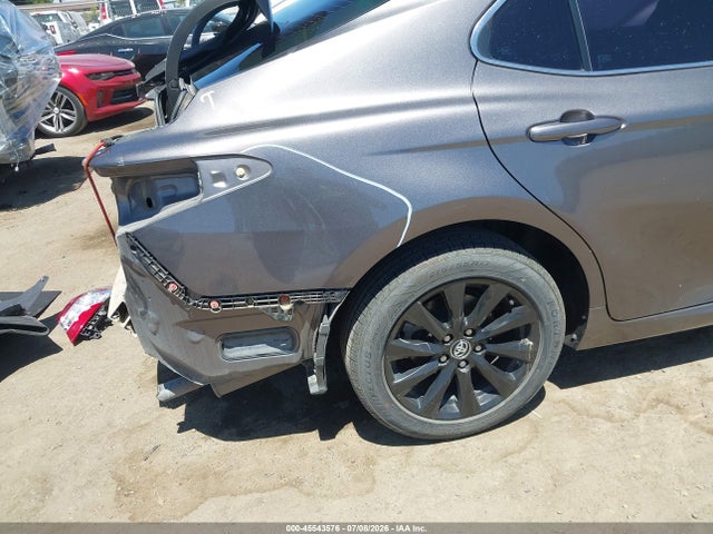 Aukcja sprzedaży 2018 Toyota Camry Le, vin: 4T1B11HK8JU151711, numer aukcji: 45543576
