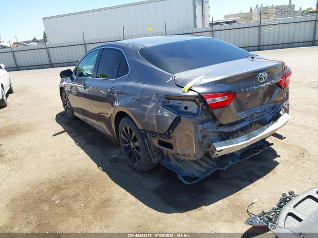 Aukcja sprzedaży 2018 Toyota Camry Le, vin: 4T1B11HK8JU151711, numer aukcji: 45543576