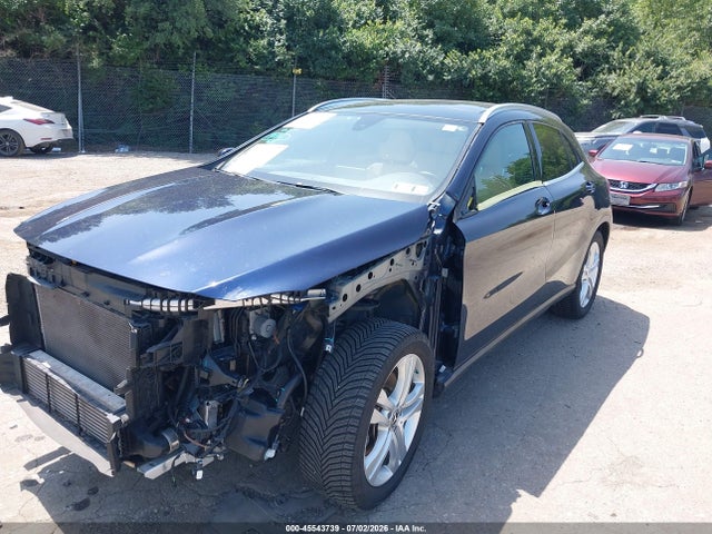 WDCTG4GBXJJ441647 Mercedes-Benz Gla 250 4matic