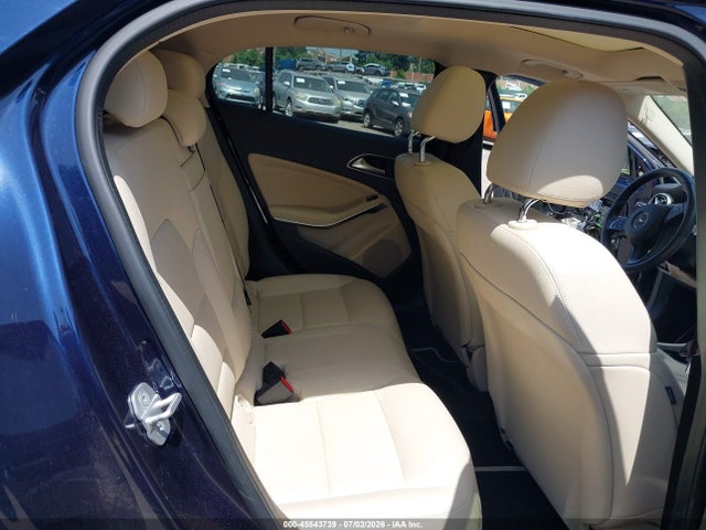 WDCTG4GBXJJ441647 Mercedes-Benz Gla 250 4matic