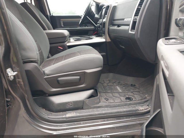 45543816 :رقم المزاد ، 3C6RR7LT0HG549322 vin ، 2017 Ram 1500 Big Horn  4x4 5'7 Box مزاد بيع