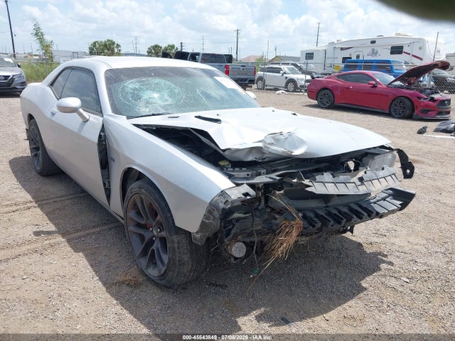 45543849 :رقم المزاد ، 2C3CDYBT0CH181712 vin ، 2012 Dodge Challenger R/t مزاد بيع