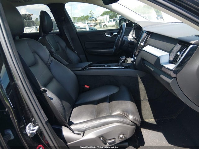 45543854 :رقم المزاد ، LYV102RKXKB177259 vin ، 2019 Volvo Xc60 T5 Momentum مزاد بيع