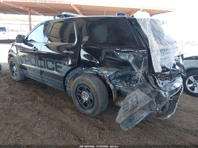 Ford Utility Police Interceptor 2017 1FM5K8ARXHGA79414 Image 3