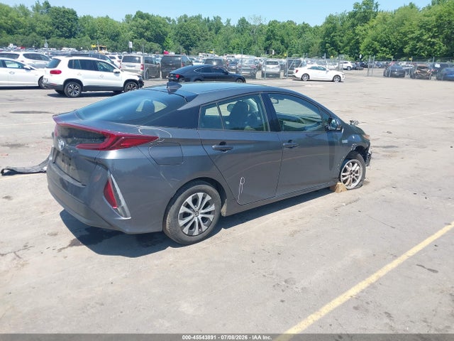 Продаж на аукціоні авто 2020 Toyota Prius Prime Le, vin: JTDKARFP7L3155999, номер лоту: 45543891