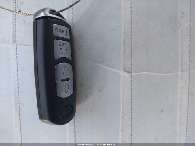 3MYDLBYV6HY186022 Toyota YARIS IA
