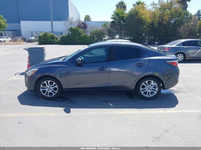 3MYDLBYV6HY186022 Toyota YARIS IA
