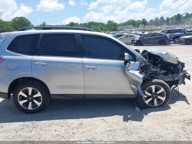 Subaru Forester 2.5i Premium 2017 JF2SJAEC1HH512881 Image 13