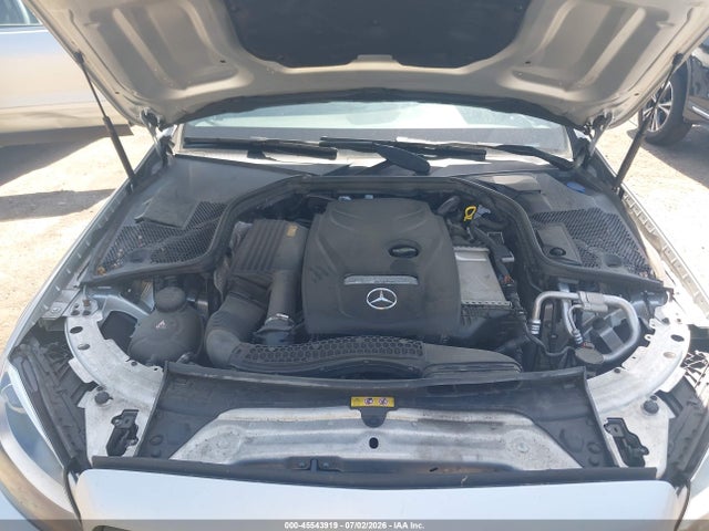 2018 Mercedes-benz C 300 4matic მანქანა იყიდება აუქციონზე, vin: 55SWF4KB9JU261563, აუქციონის ნომერი: 45543919