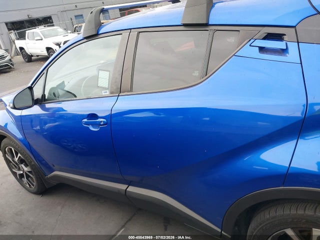 NMTKHMBXXMR138147 Toyota C-HR XLE
