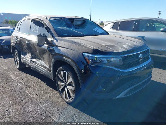 Volkswagen Taos 1.5t Se 2024 3VVEX7B29RM051582 головне зображення