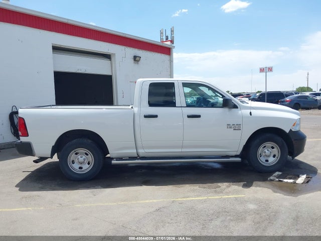 1C6RR7FG6LS157767 RAM 1500 Classic Tradesman 4x4 6&#039;4 Box
