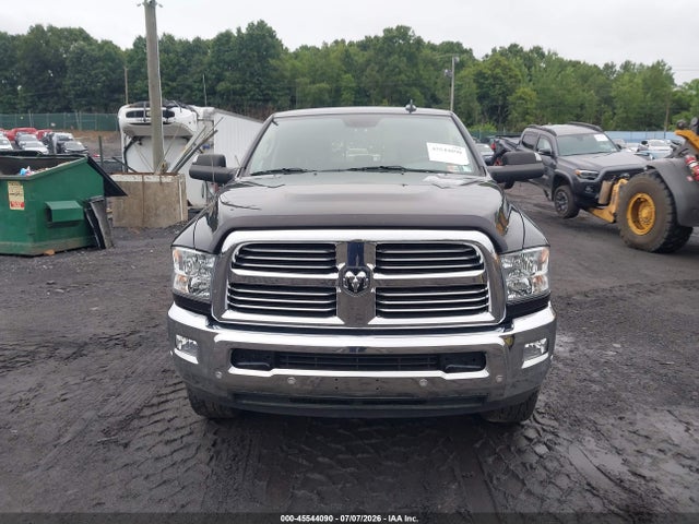 45544090 :رقم المزاد ، 3C6UR5DJ1JG209095 vin ، 2018 Ram 2500 Big Horn  4x4 6'4 Box مزاد بيع