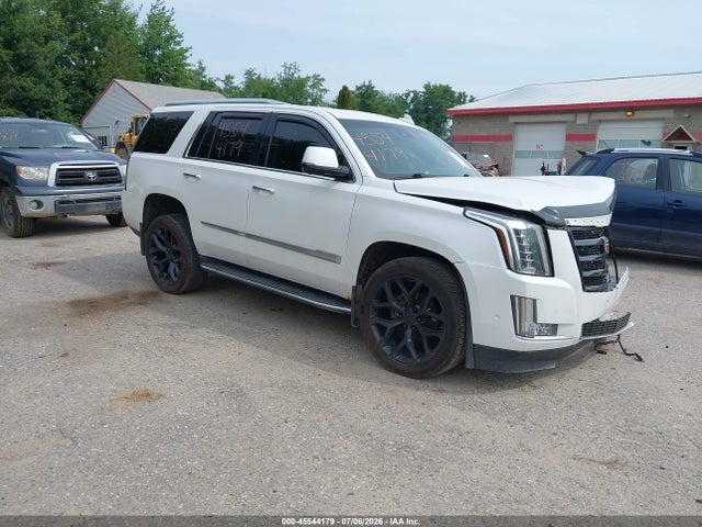 2017 Cadillac Escalade Luxury მანქანა იყიდება აუქციონზე, vin: 1GYS4BKJXHR214705, აუქციონის ნომერი: 45544179
