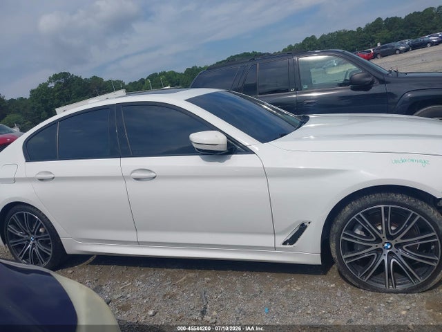2019 Bmw 540i მანქანა იყიდება აუქციონზე, vin: WBAJE5C56KWW27003, აუქციონის ნომერი: 45544200