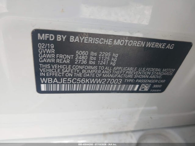 2019 Bmw 540i მანქანა იყიდება აუქციონზე, vin: WBAJE5C56KWW27003, აუქციონის ნომერი: 45544200