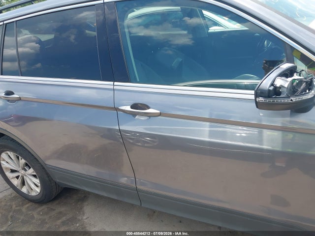 2019 Volkswagen Tiguan 2.0t Se/2.0t Sel/2.0t Sel R-line/2.0t Sel R-line Black მანქანა იყიდება აუქციონზე, vin: 3VV2B7AX0KM063852, აუქციონის ნომერი: 45544212