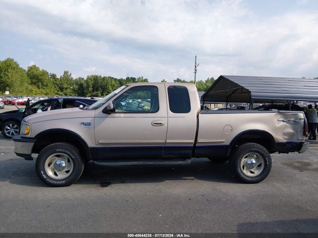 45544238 :رقم المزاد ، 1FTZX18W9WKB39851 vin ، 1998 Ford F-150 Lariat/standard/xl/xlt مزاد بيع