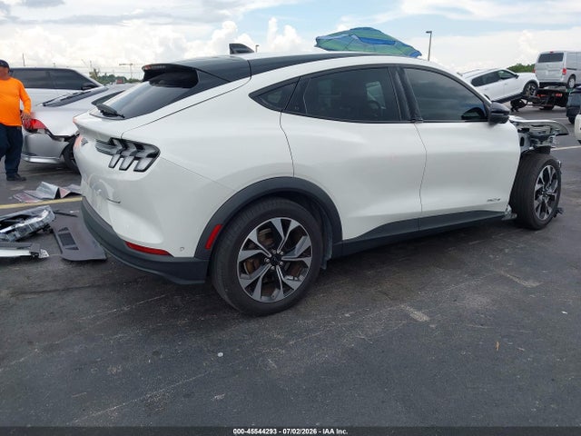 Ford Mustang Mach-e Select 2024 3FMTK1R48RMA19050 Image 4